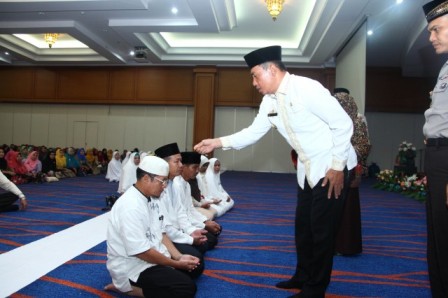 Bupati Suparman Lepas 70 JCH Korpri Rohul, Minta Jadi Duta Daerah Dan Sebagai Tauladan